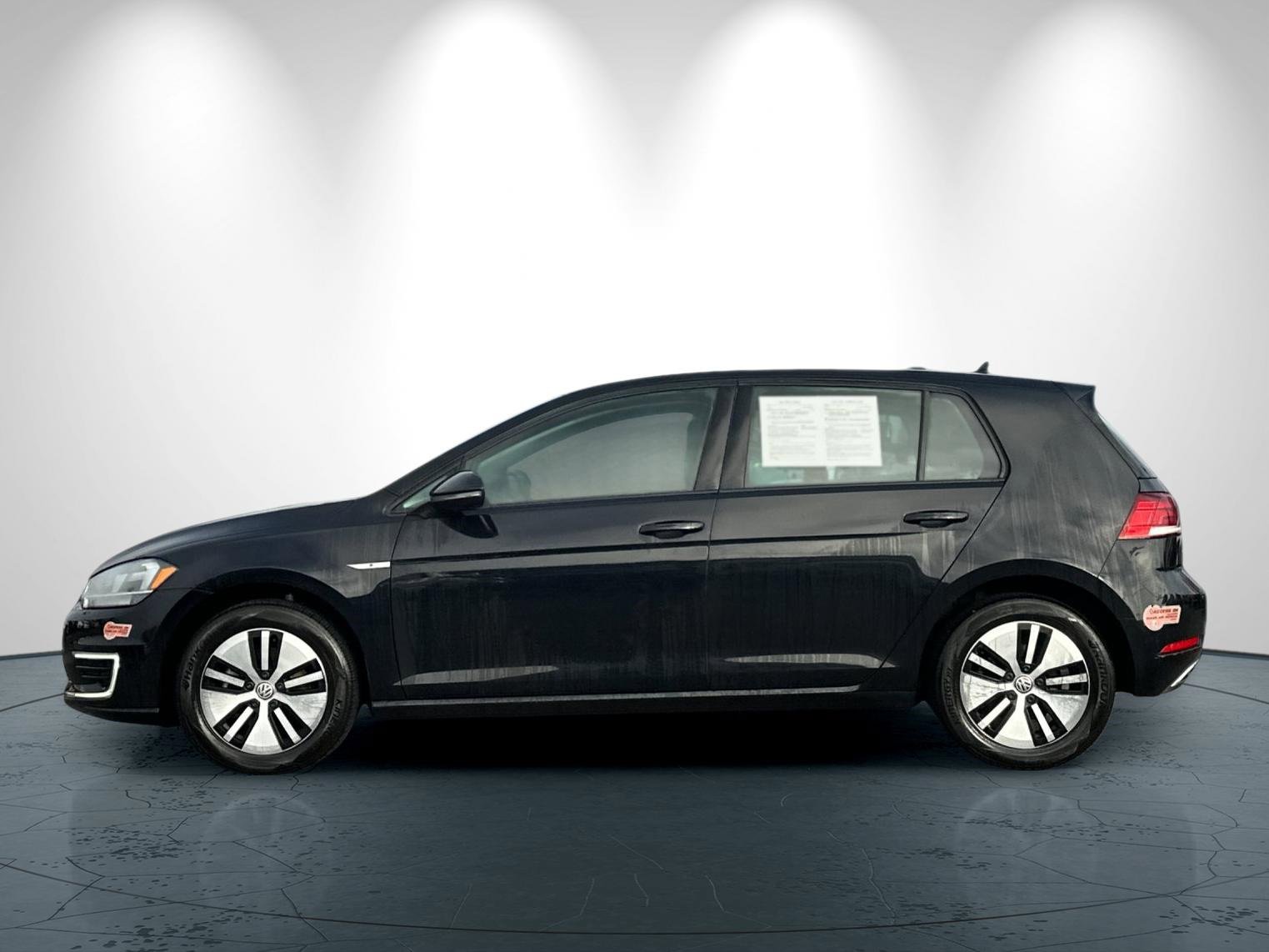 Used 2019 Volkswagen e-Golf SE w/ Driver Assistance Package image 7