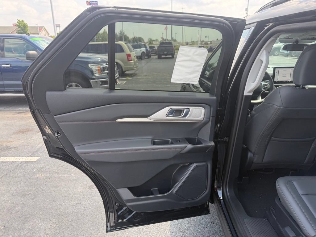 New 2026 Ford Explorer Active w/ Active Comfort Package AWD/4WD image 31