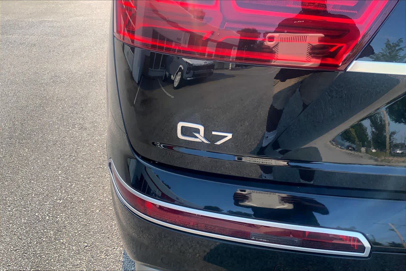 Used 2017 Audi Q7 3.0T Premium Plus AWD/4WD image 30