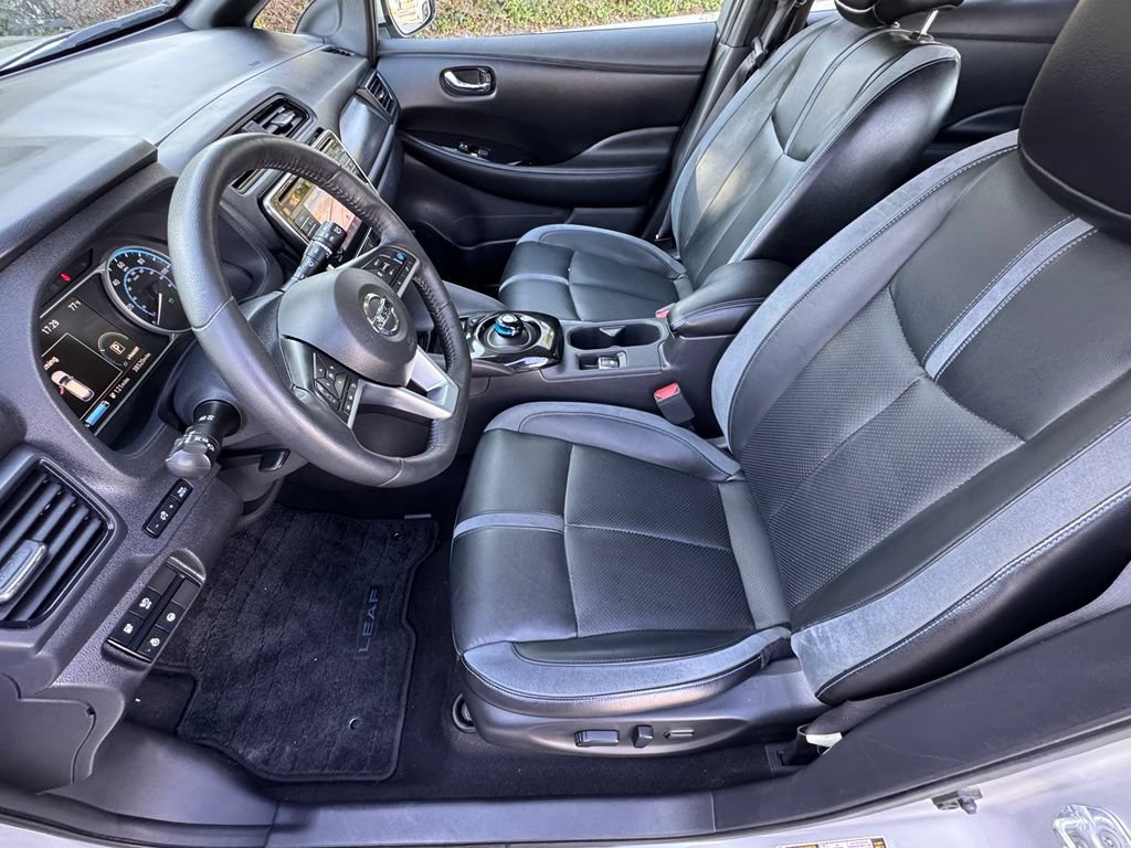 Certified 2018 Nissan Leaf SL w/ SL Technology Package FWD image 11