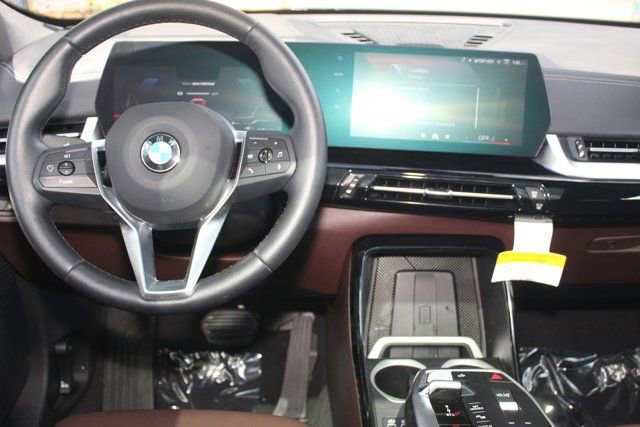 Used 2025 BMW X2 xDrive28i w/ Premium Package image 20