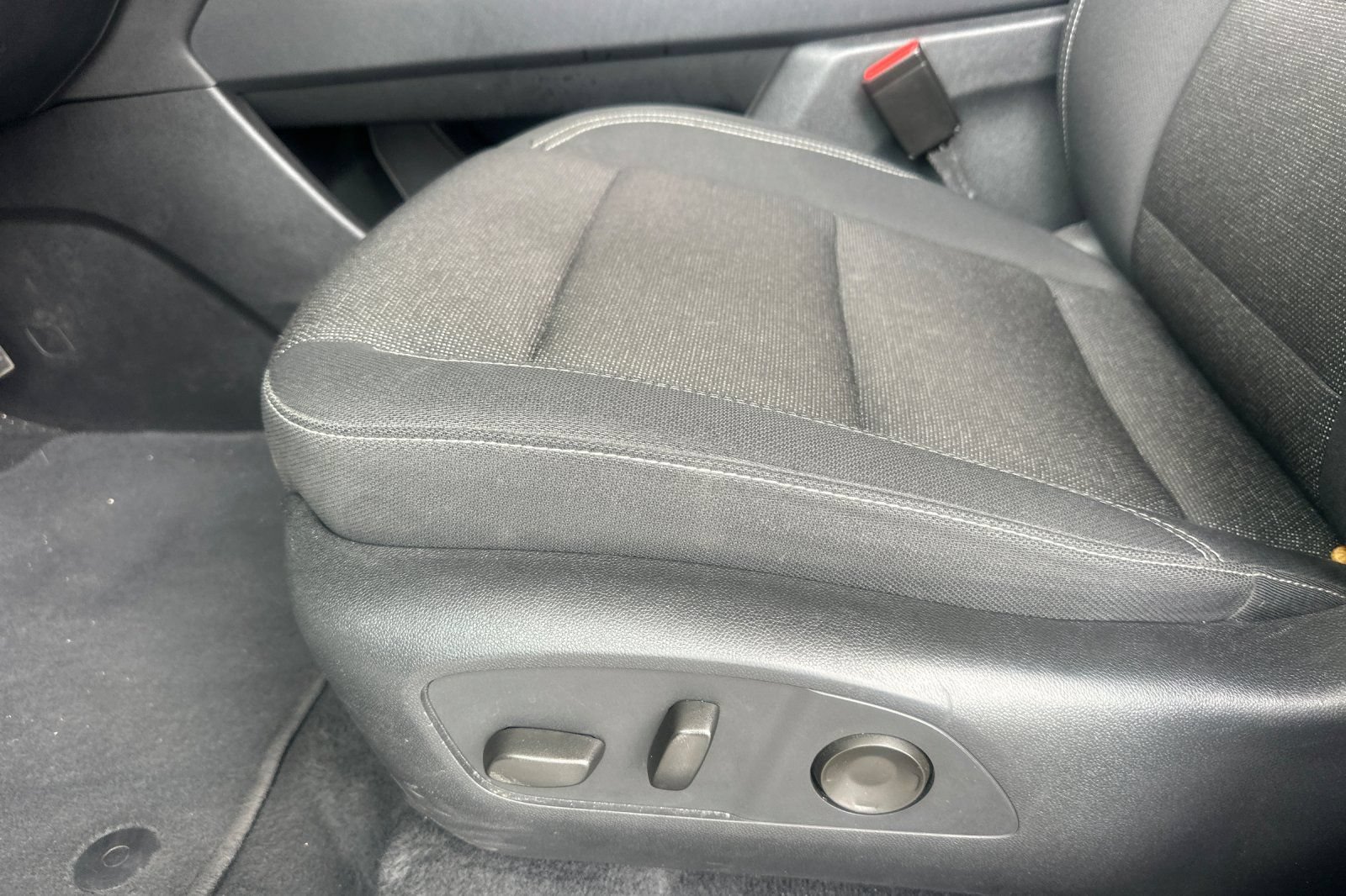Certified 2024 Chevrolet Traverse LT FWD image 13
