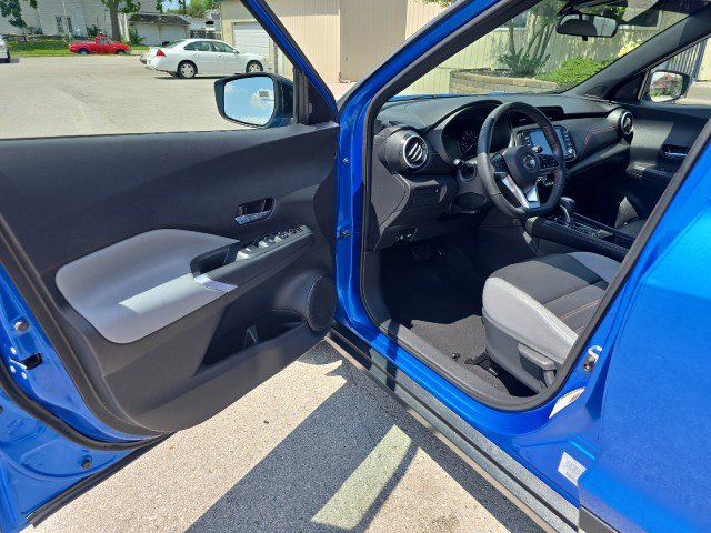 Used 2021 Nissan Kicks SR w/ SR Premium Package image 14