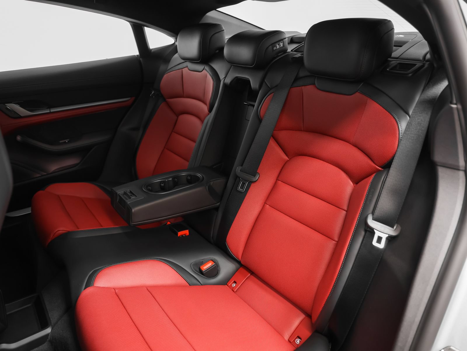 New 2026 Porsche Taycan RWD image 42