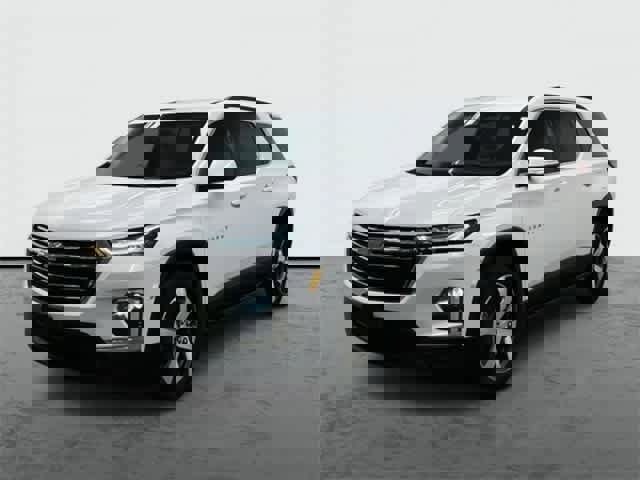 Used 2023 Chevrolet Traverse LT w/ LT Premium Package
