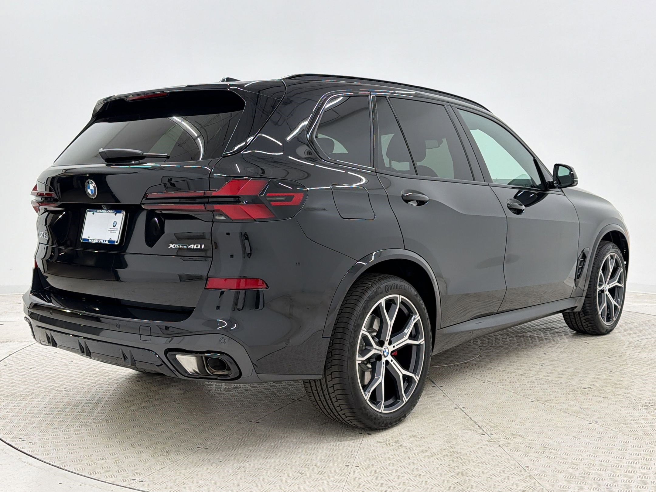 Certified 2026 BMW X5 xDrive40i w/ Executive Package image 9