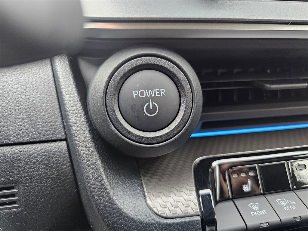 New 2026 Toyota Prius XLE image 31