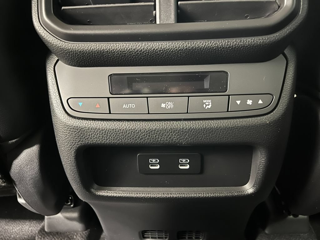 New 2026 Honda Pilot Touring image 19