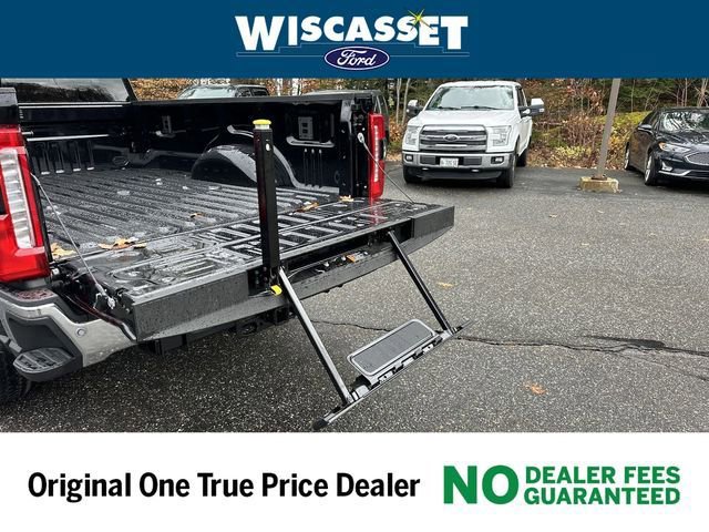 New 2024 Ford F350 XLT w/ 360-Degree Camera Package image 12