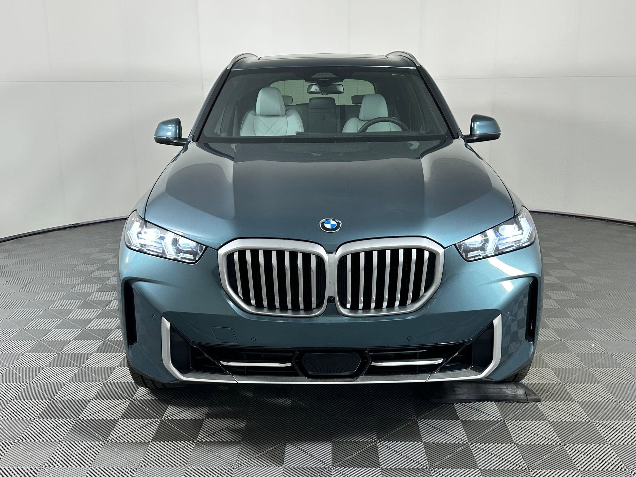 Used 2026 BMW X5 sDrive40i RWD image 5
