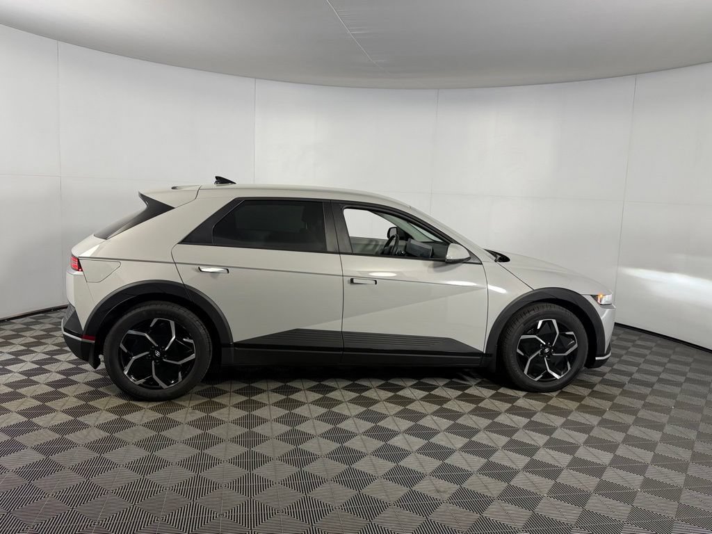 Used 2024 Hyundai Ioniq 5 SEL RWD image 3