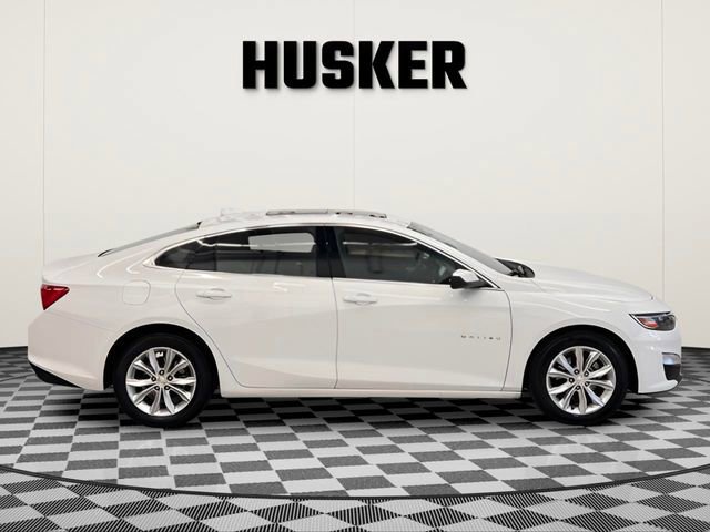 Used 2024 Chevrolet Malibu LT image 2