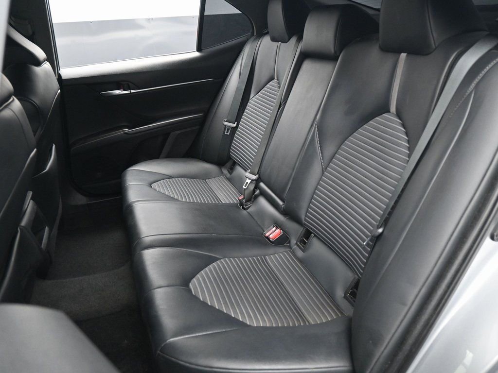 Used 2021 Toyota Camry SE image 23