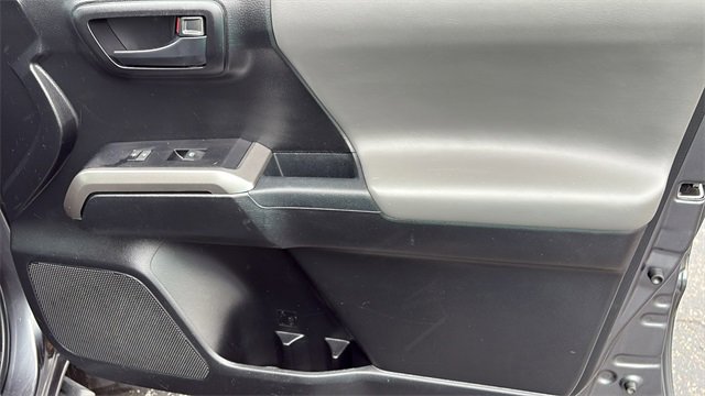 Used 2022 Toyota Tacoma SR5 image 29