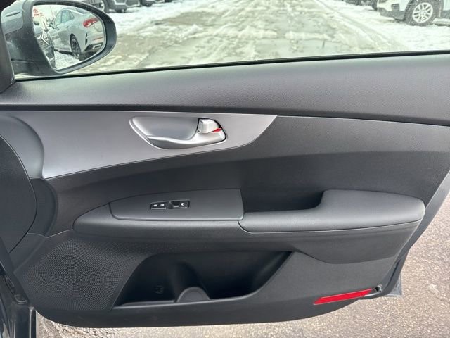 Used 2023 Kia Forte LXS w/ LXS Technology Package image 43