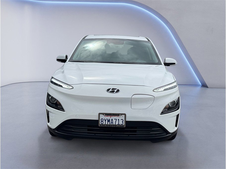 Used 2022 Hyundai Kona SEL w/ Convenience Package FWD image 2