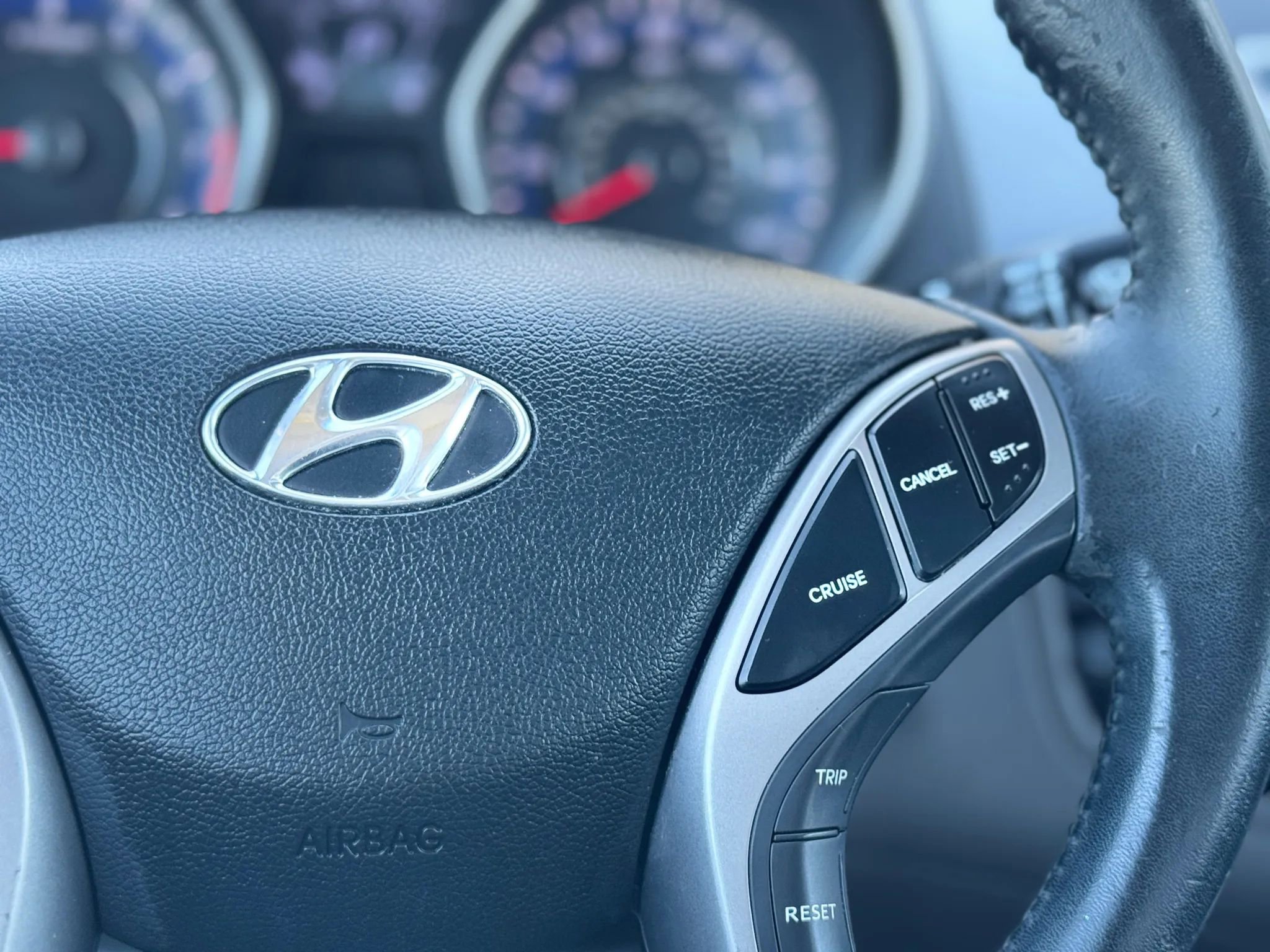 Used 2013 Hyundai Elantra Limited image 17