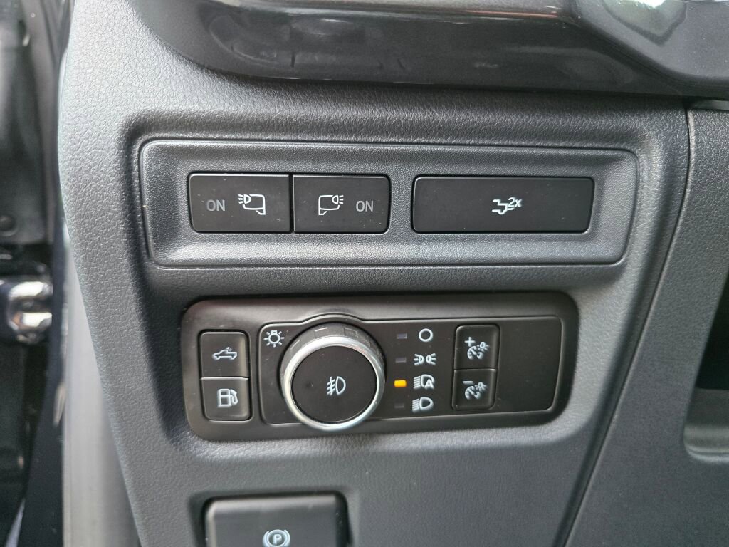 Used 2023 Ford F150 XLT w/ Equipment Group 302A High AWD/4WD image 18