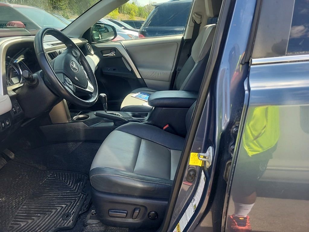 Used 2013 Toyota RAV4 Limited image 11