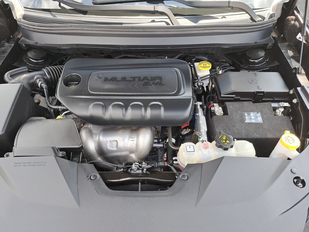Certified 2023 Jeep Cherokee Altitude Lux AWD/4WD image 29