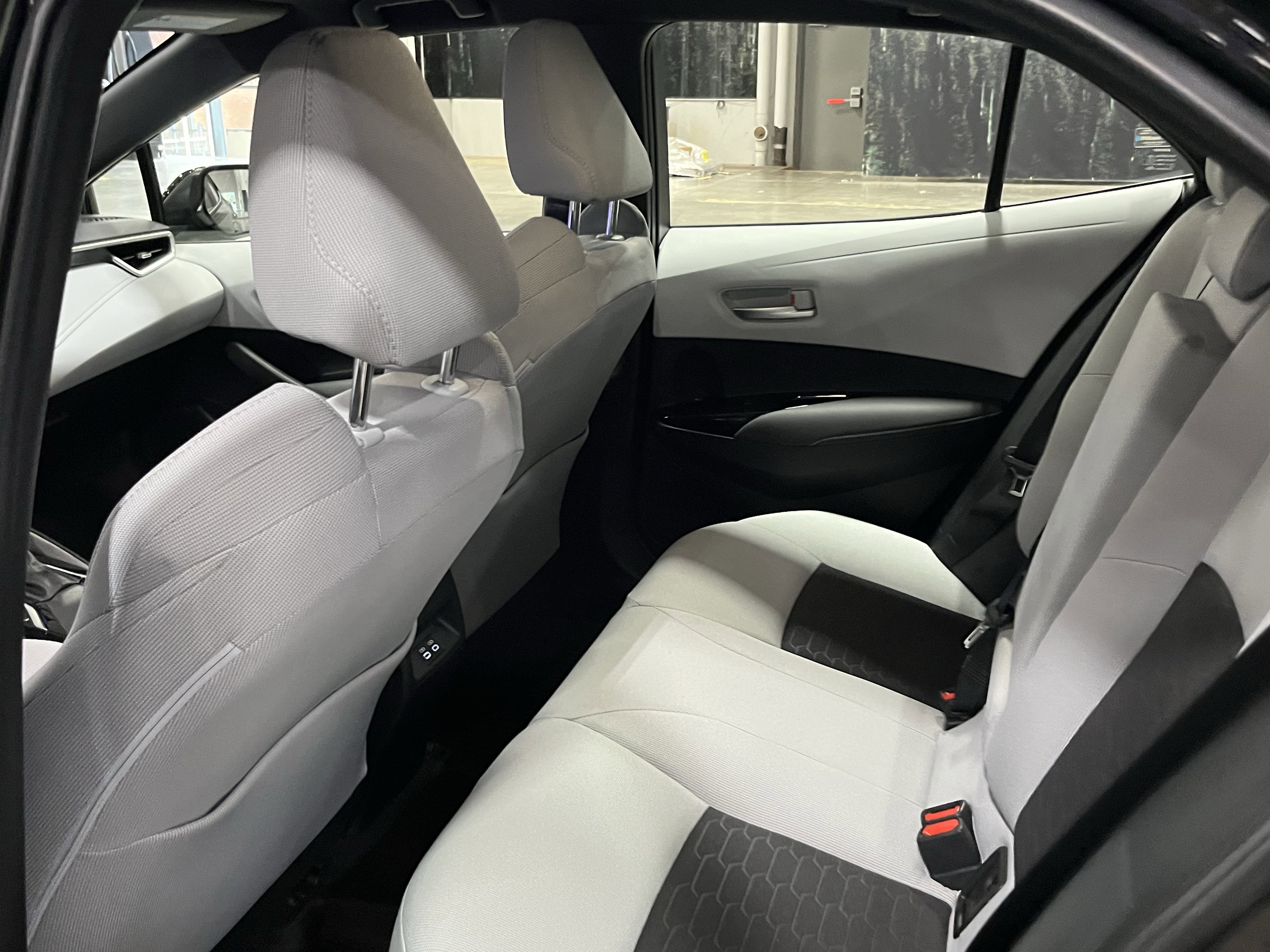 Used 2024 Toyota Corolla SE FWD image 13