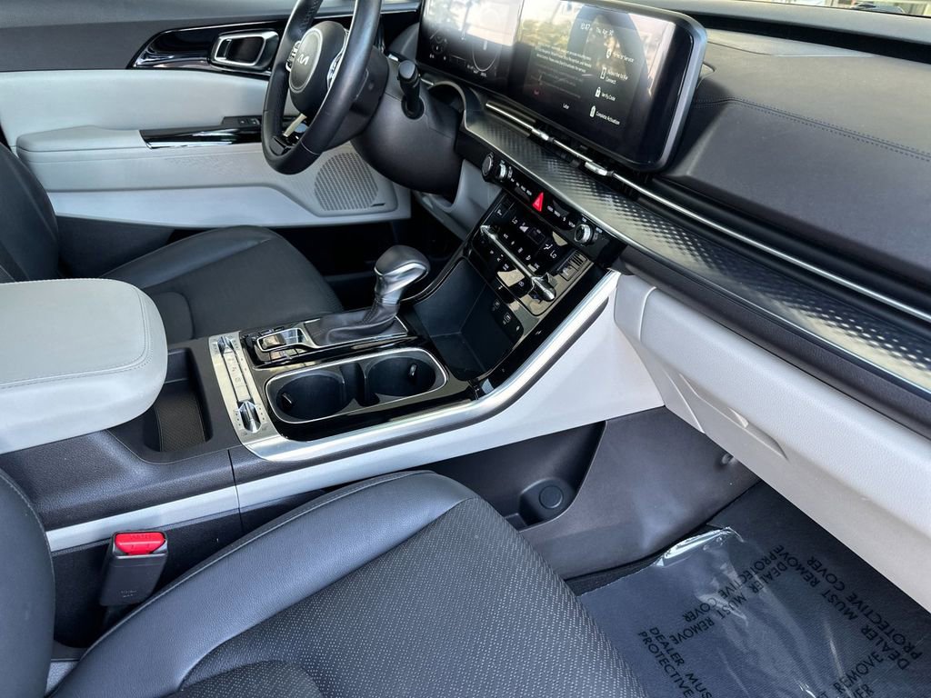 Used 2024 Kia Carnival SX Prestige FWD image 15