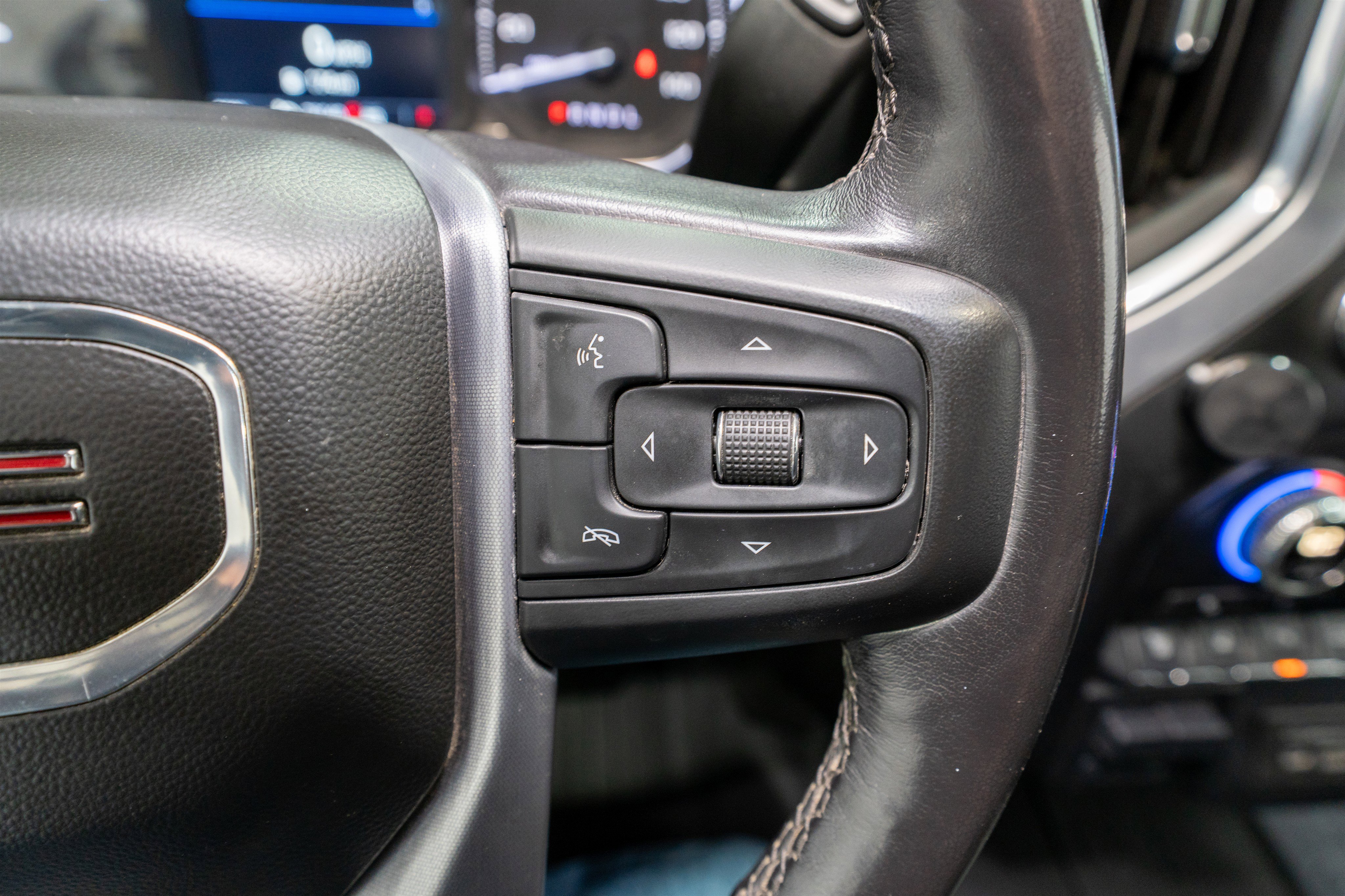 Used 2022 GMC Sierra 2500 SLT w/ Driver Alert Package I image 31