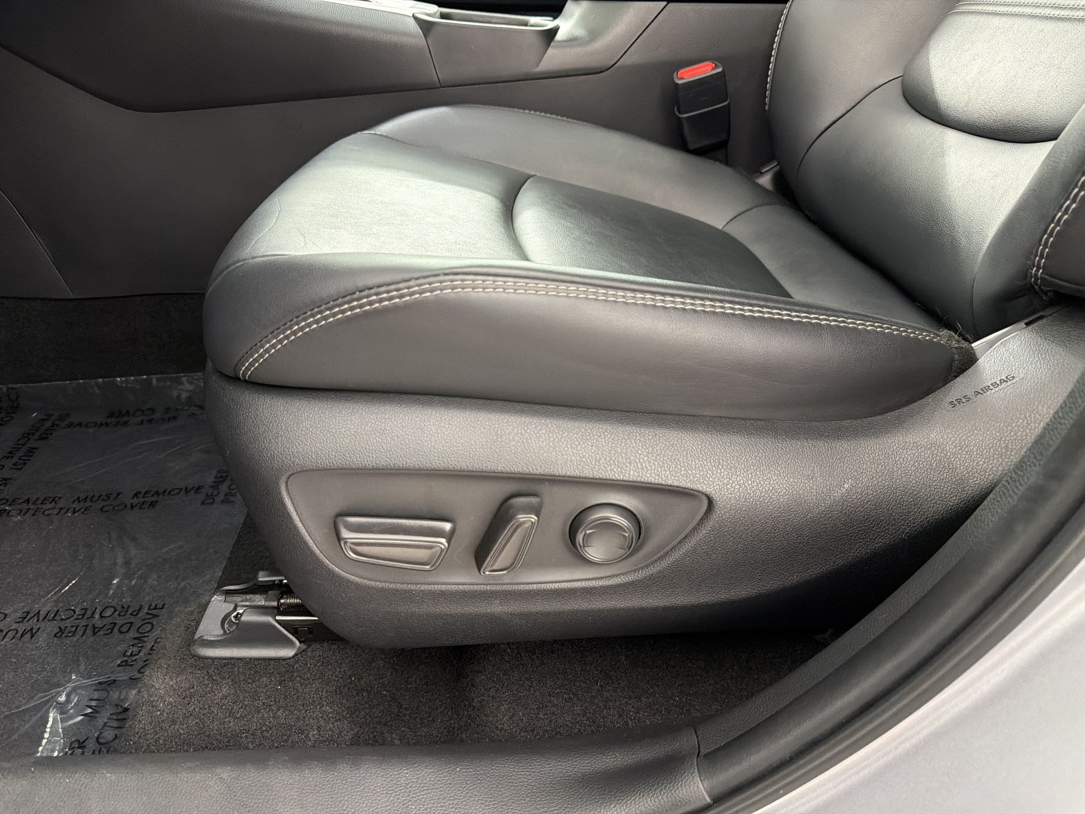 Used 2023 Toyota RAV4 XLE Premium AWD/4WD image 15