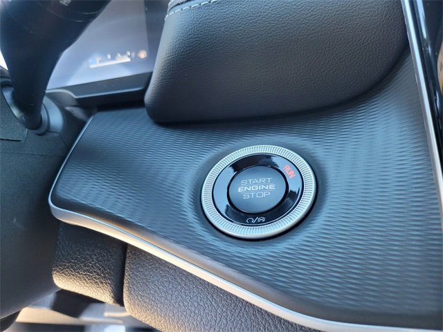 New 2025 Jeep Grand Cherokee Altitude image 28