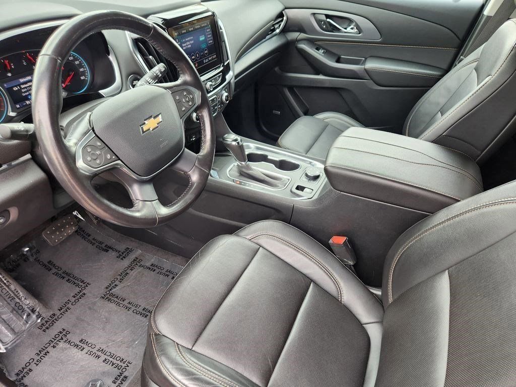 Used 2020 Chevrolet Traverse Premier w/ LPO, Black Accent Package image 6