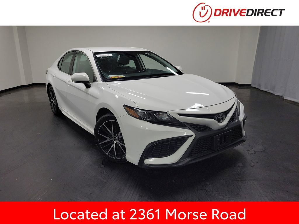 Used 2023 Toyota Camry SE