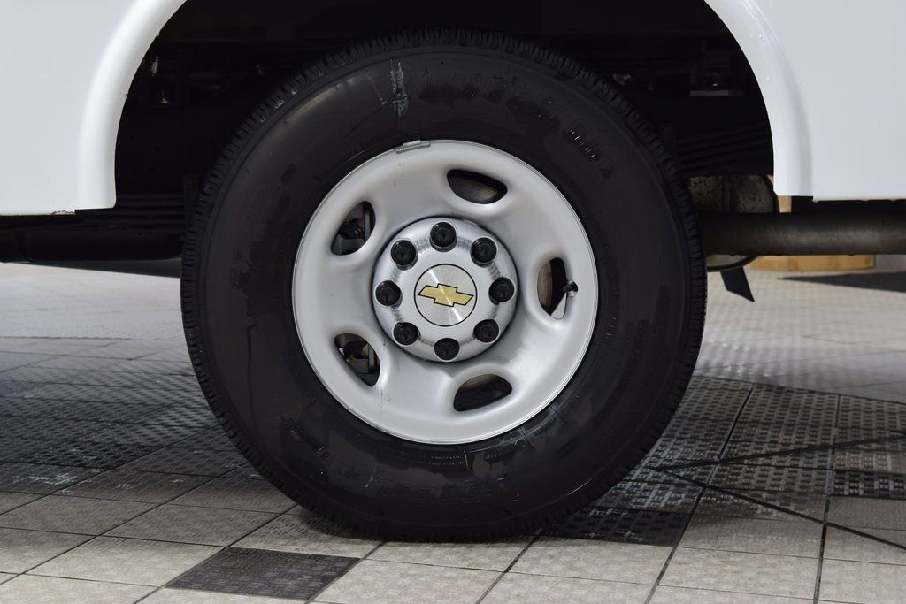 New 2025 Chevrolet Express 3500 w/ Power Convenience Package RWD image 15