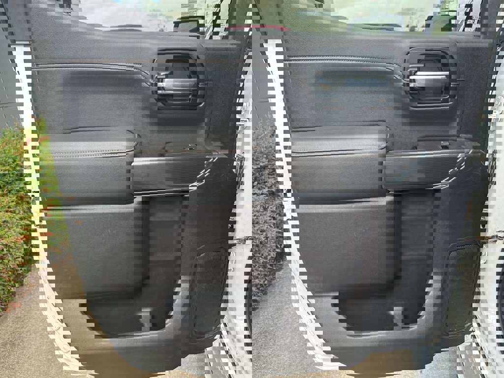 Used 2019 GMC Sierra 1500 AT4 w/ Driver Alert Package I image 10