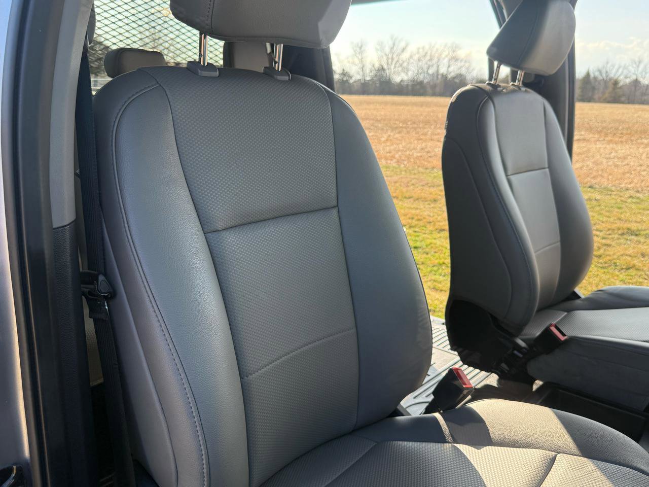 Used 2022 Ford F350 XL w/ Power Equipment Group image 18