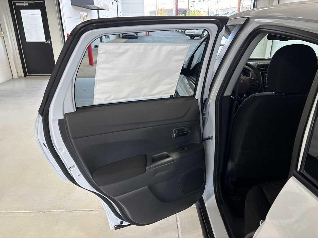 New 2026 Mitsubishi Outlander Sport LE AWD/4WD image 15