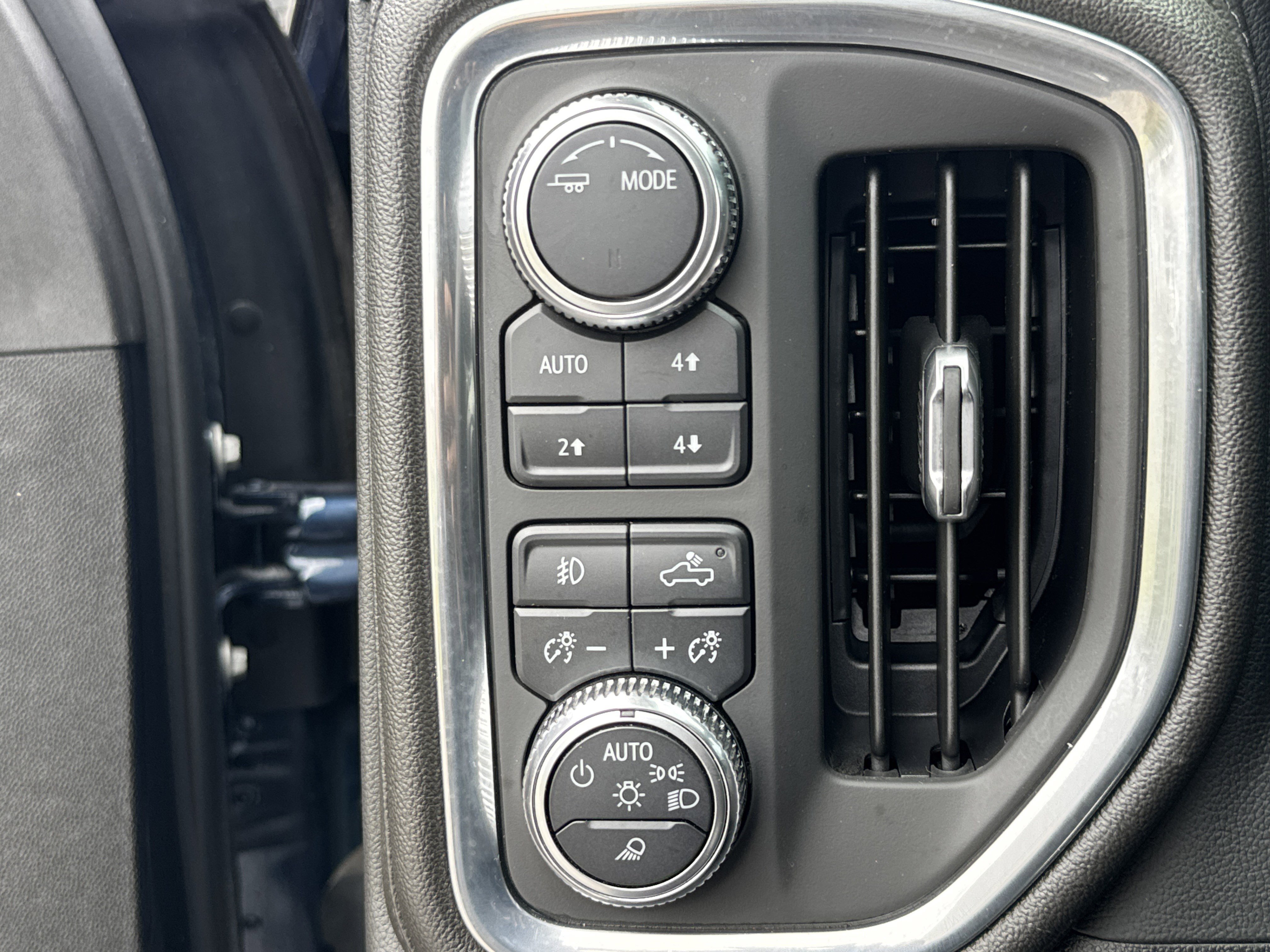 Used 2022 GMC Sierra 2500 Denali AWD/4WD image 18