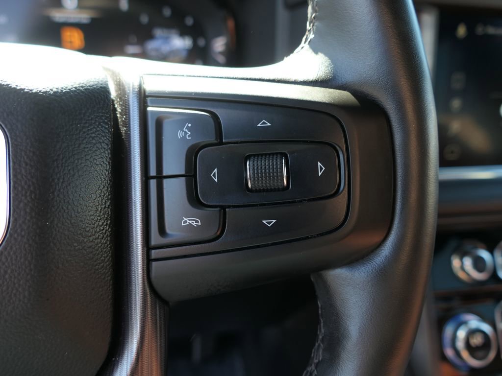 Used 2023 GMC Yukon Denali Ultimate image 13