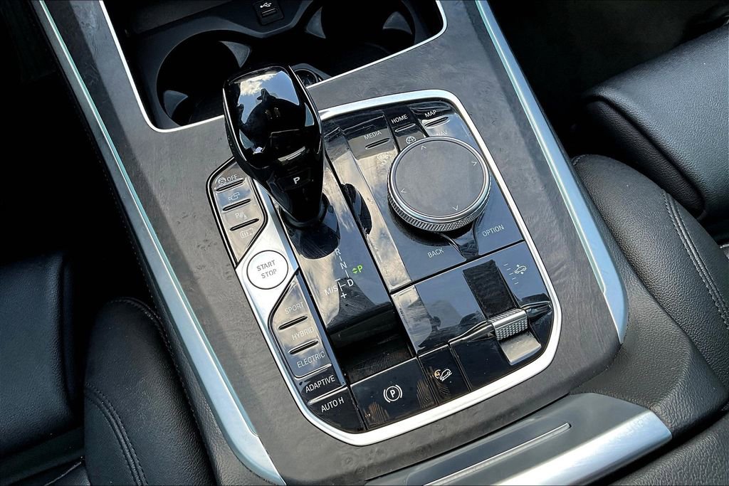 Used 2022 BMW X5 xDrive45e w/ Climate Comfort Package image 48