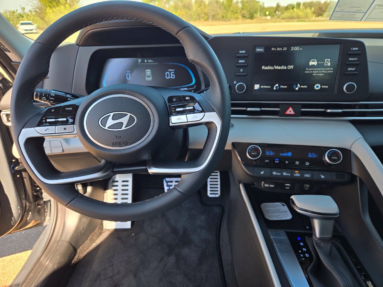 New 2026 Hyundai Elantra SEL Sport FWD image 10