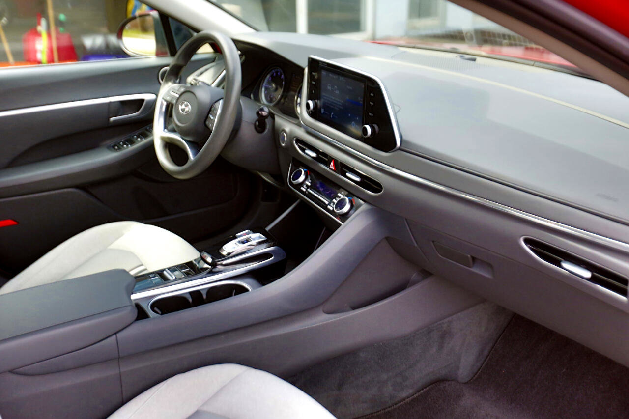 Used 2020 Hyundai Sonata SEL image 17