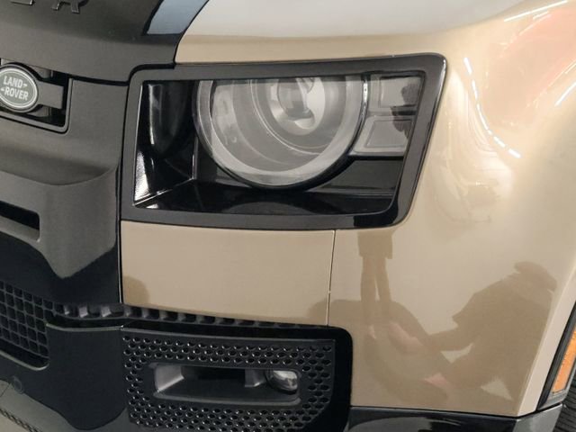 Used 2023 Land Rover Defender 90 X image 12