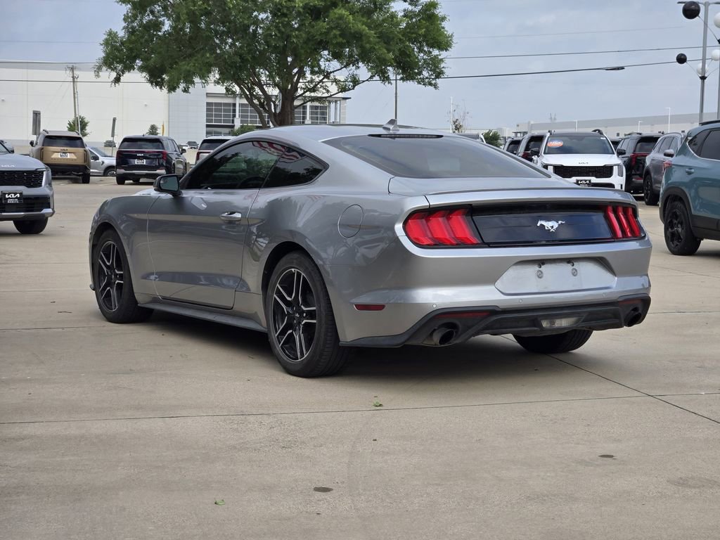 Used 2020 Ford Mustang Premium RWD image 3