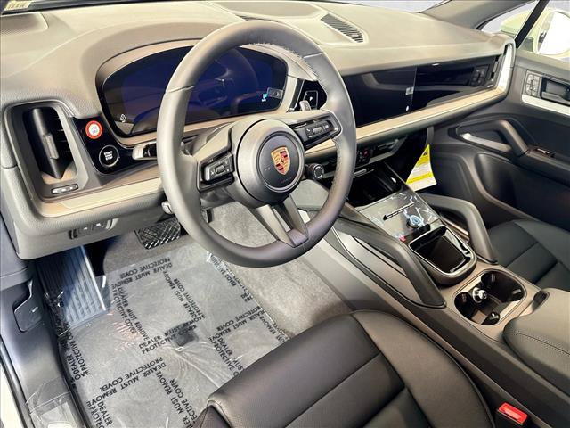 Certified 2026 Porsche Cayenne AWD/4WD image 4