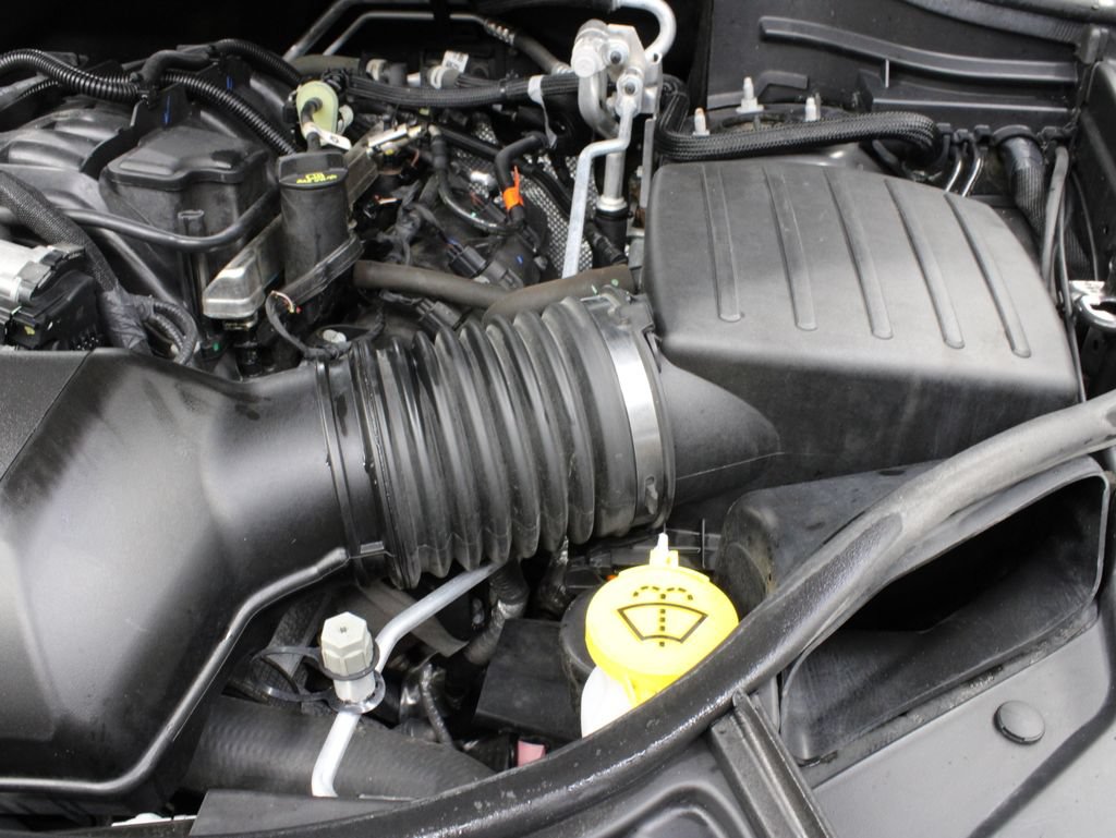 Used 2025 Dodge Durango R/T AWD/4WD image 29