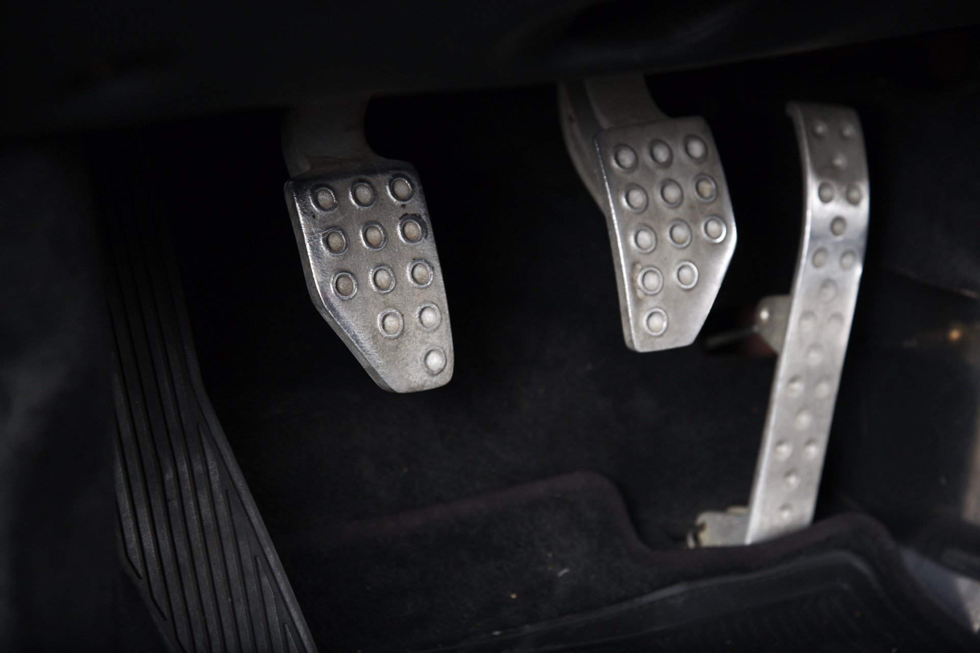 Used 2001 Ferrari 360 Spider RWD image 16