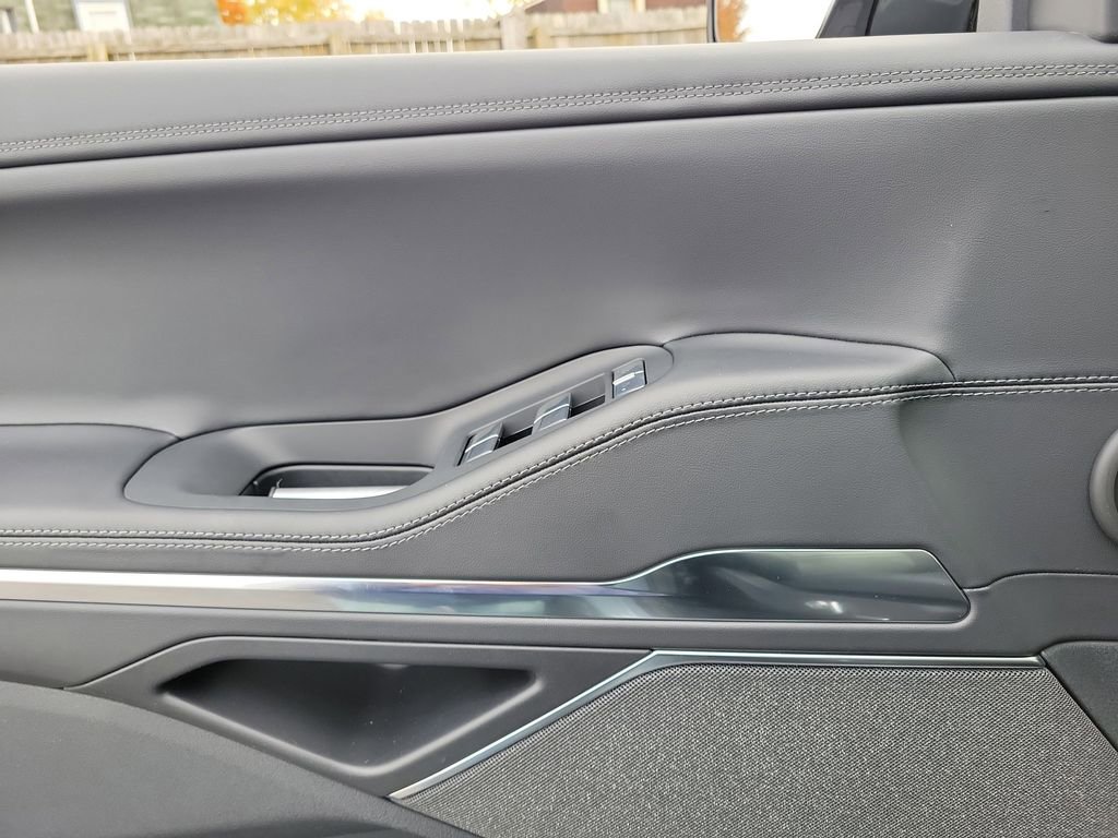 New 2025 Lincoln Navigator L Reserve w/ Jet Appearance Package image 18