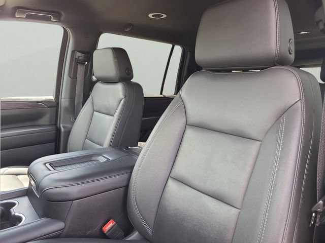 Used 2024 Chevrolet Suburban LT AWD/4WD image 20