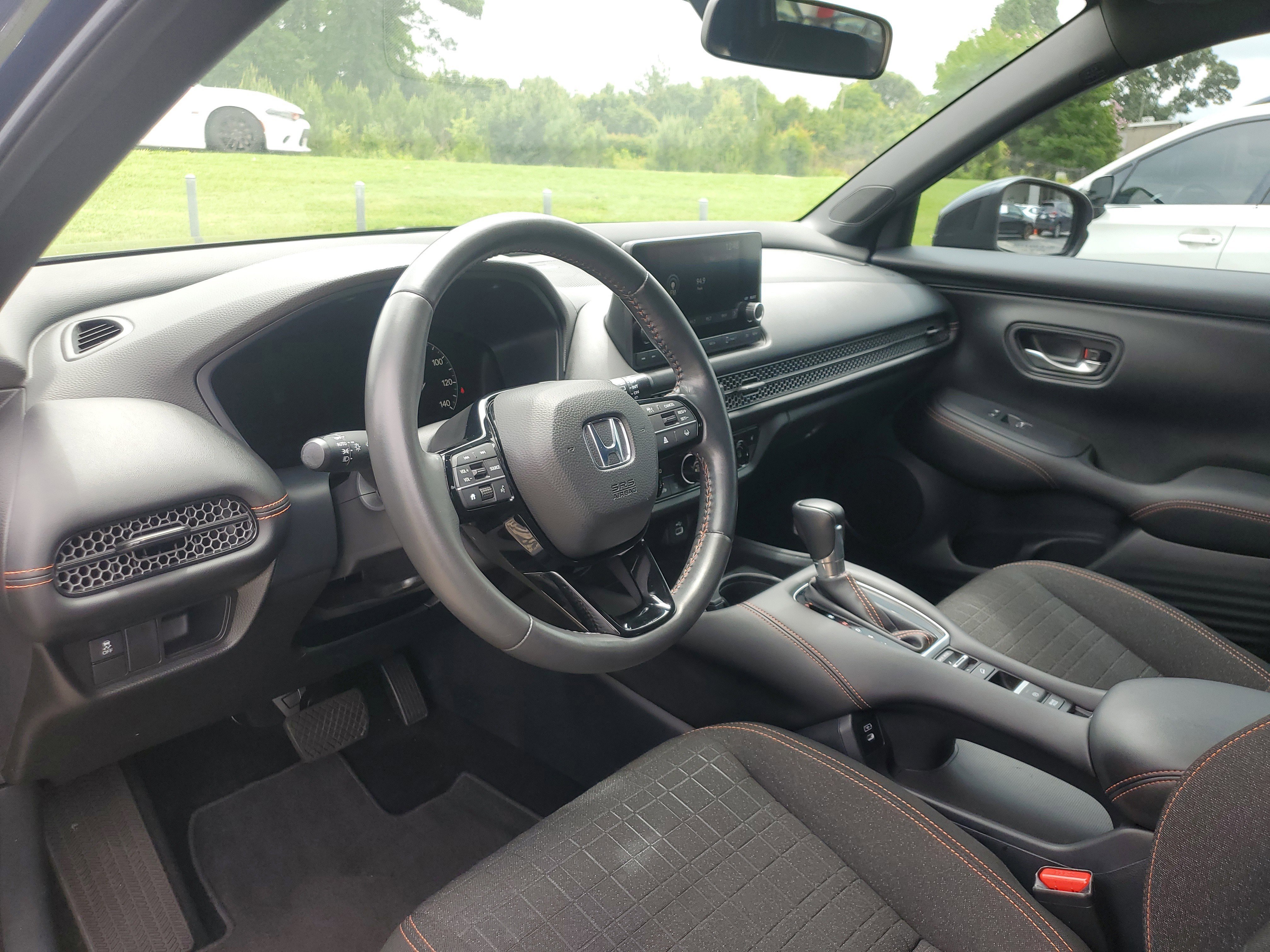 Used 2024 Honda HR-V Sport image 18