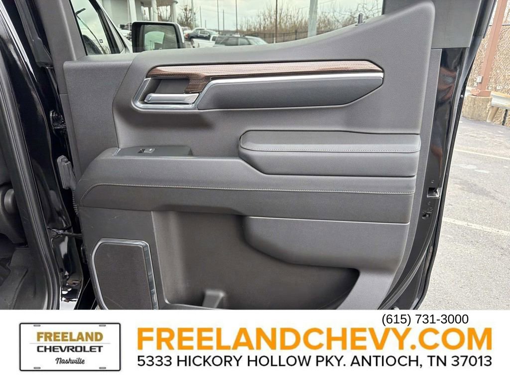 Used 2023 Chevrolet Silverado 1500 LT image 21