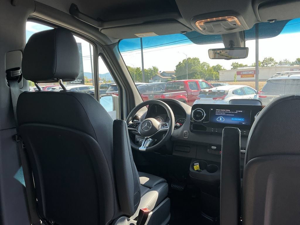 New 2026 Mercedes-Benz Sprinter 2500 image 21